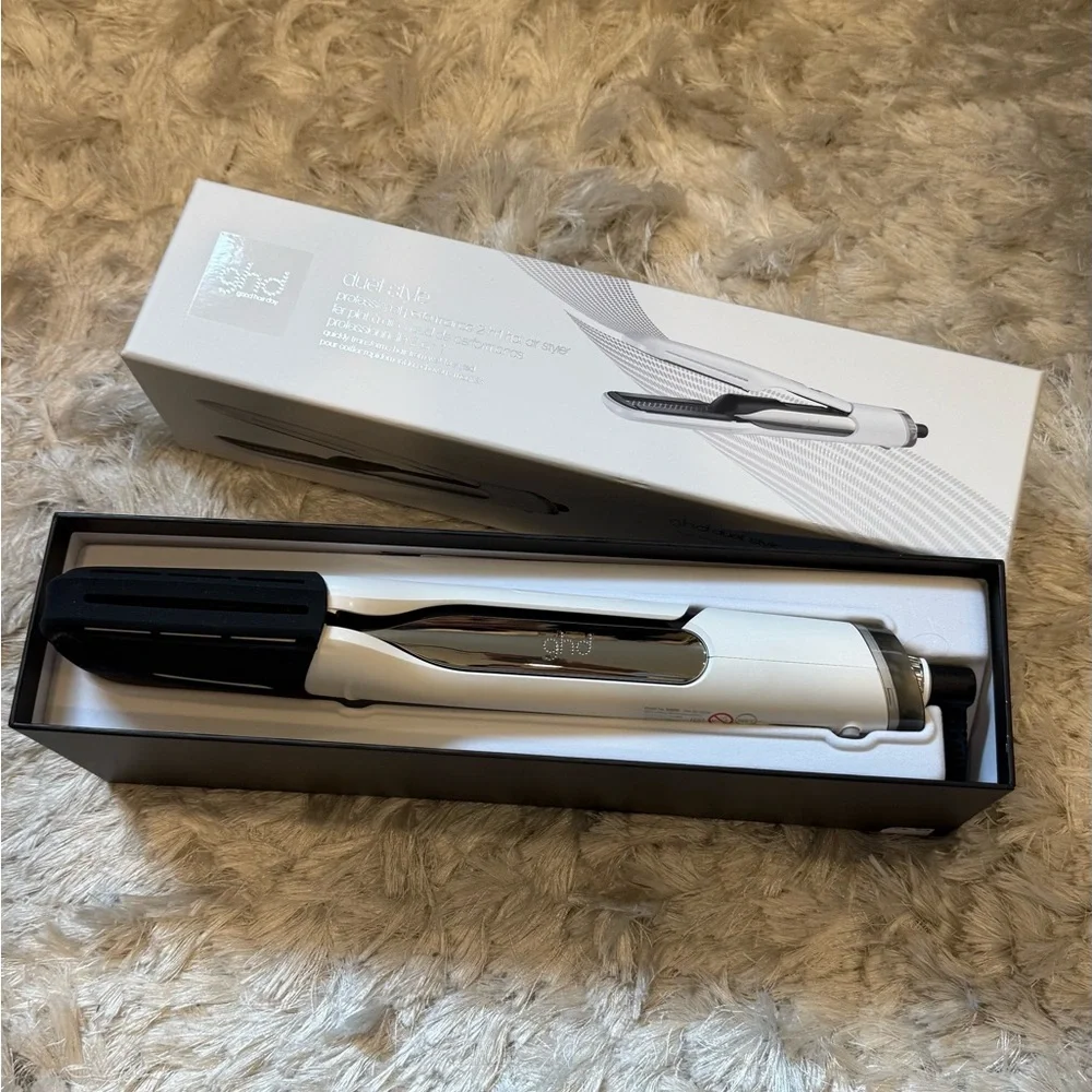 ghd Duet Style 2-in-1 Hot Air Styler - Picture 8 of 9